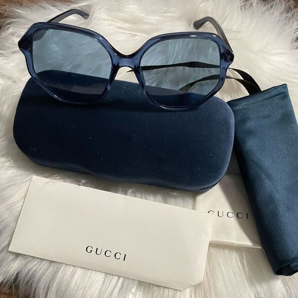 Gucci Sunglasses - Picture 7 of 16